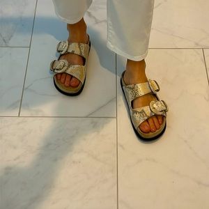 M. Gemi The Matilde sandal in sandstone size 9